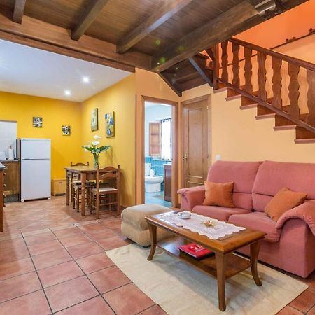 Apartamentos Castrovaselle Nº2 Tapia De Casariego Luaran gambar