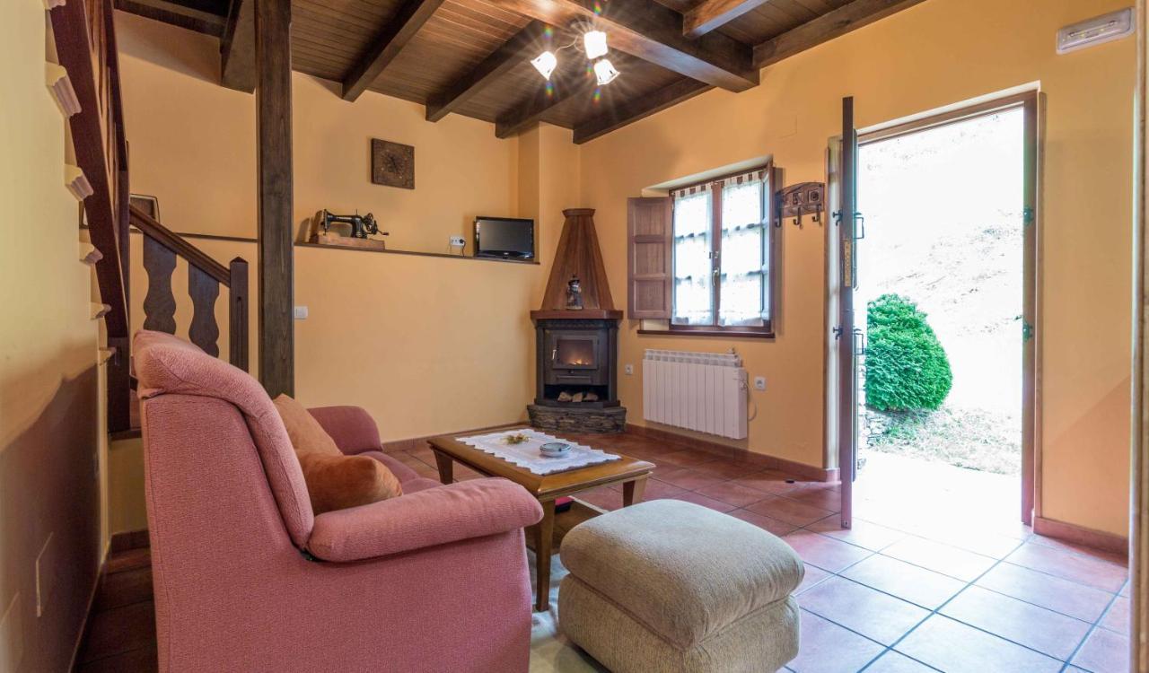 Apartamentos Castrovaselle Nº2 Tapia De Casariego Luaran gambar
